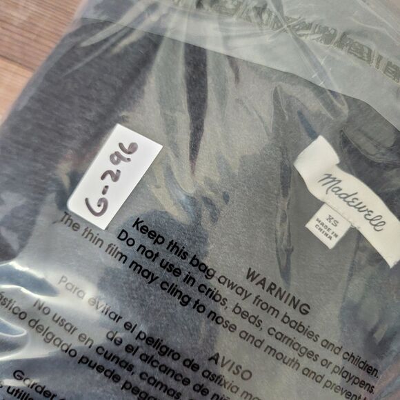 Madewell Womens XS Wool Blend Dotted Bartlett V-Neck Sweater Gray Polka Dot - Picture 9 of 9